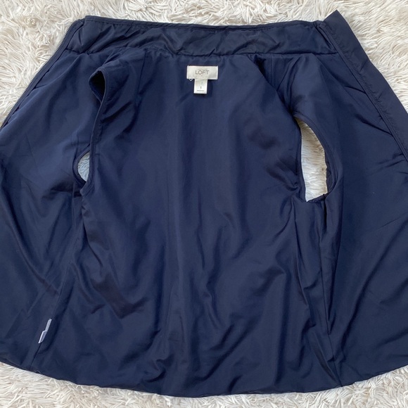 Loft Quitted Vest 💗 Navy - Picture 12 of 16